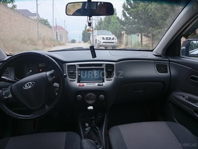 Kia Rio-3