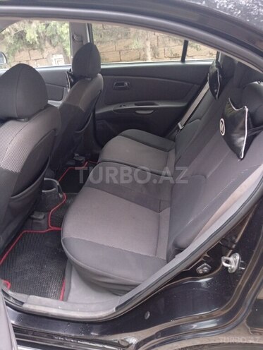 Kia Rio-4