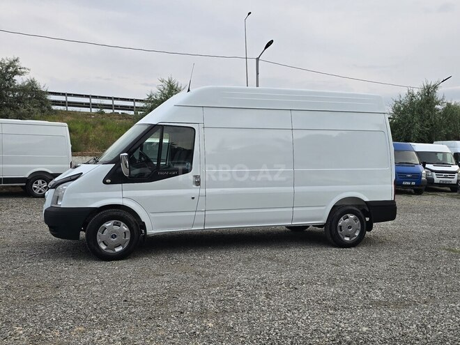 Ford Transit-2