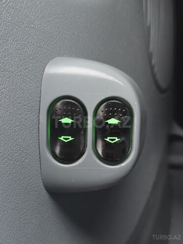 Ford Transit-15