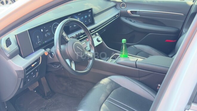 Hyundai Sonata-8