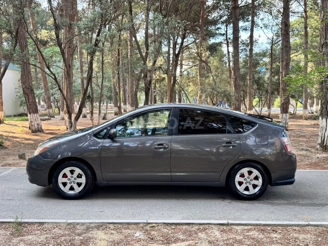 Toyota Prius-11