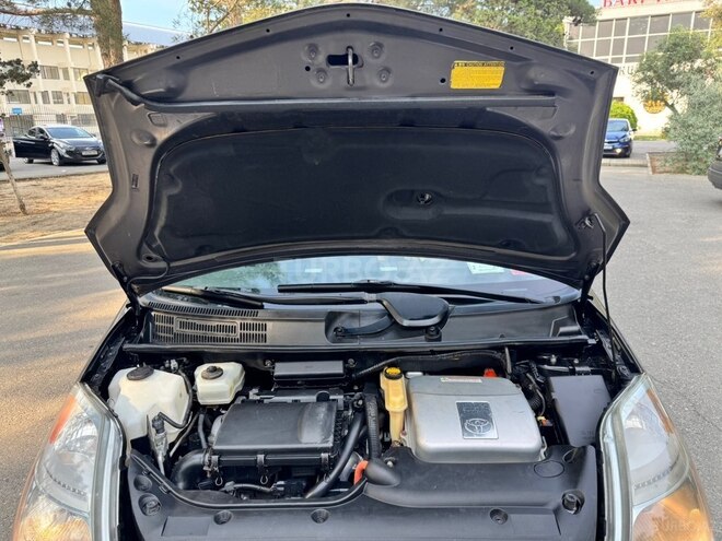 Toyota Prius-16