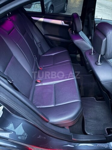 Mercedes C 250-7