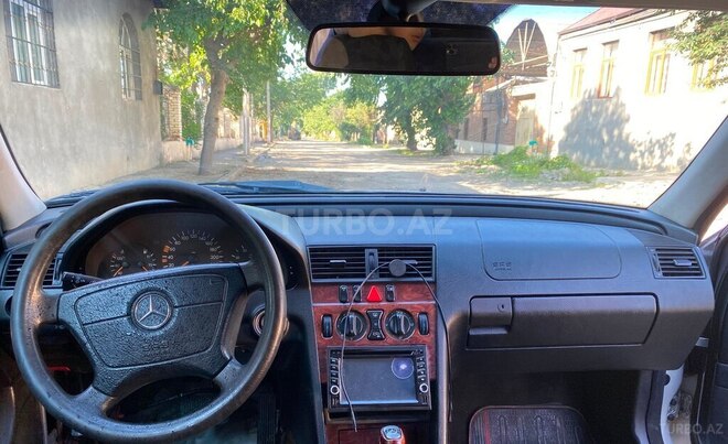 Mercedes C 180-4