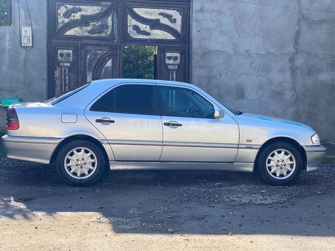 Mercedes C 180-3
