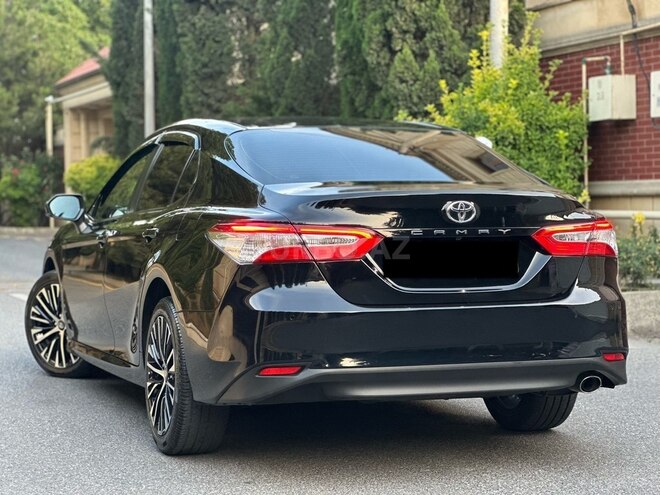 Toyota Camry-9