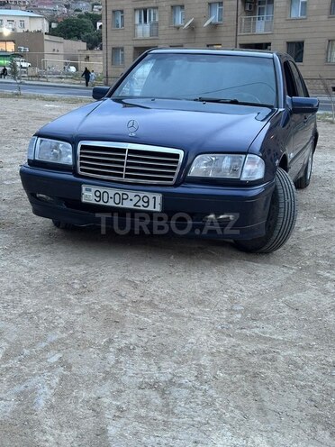 Mercedes C 200-1
