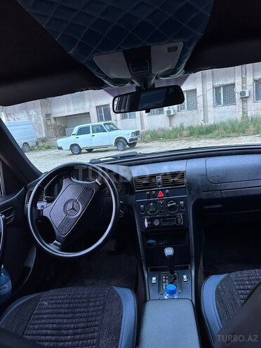 Mercedes C 200-10