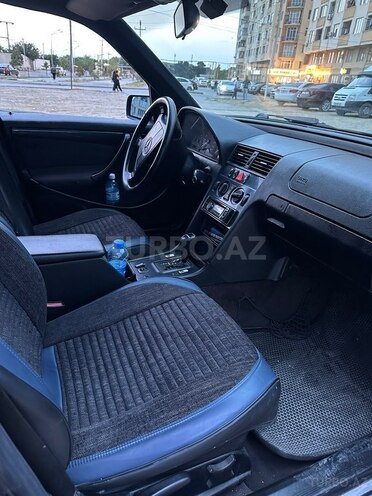 Mercedes C 200-8