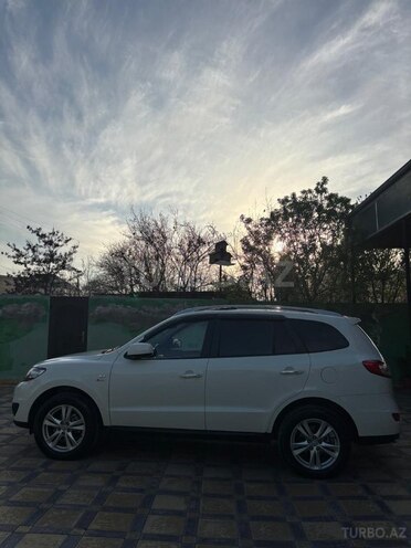 Hyundai Santa Fe-11