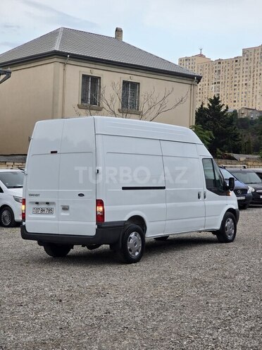 Ford Transit-2