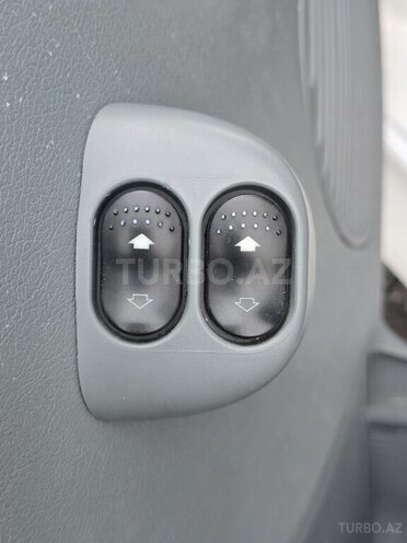 Ford Transit-17