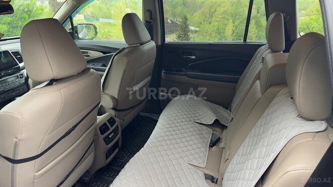 Honda Pilot-4