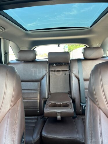 Kia Sorento-11
