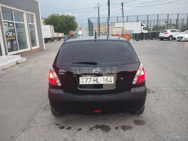 Kia Rio-2