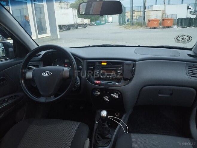 Kia Rio-3
