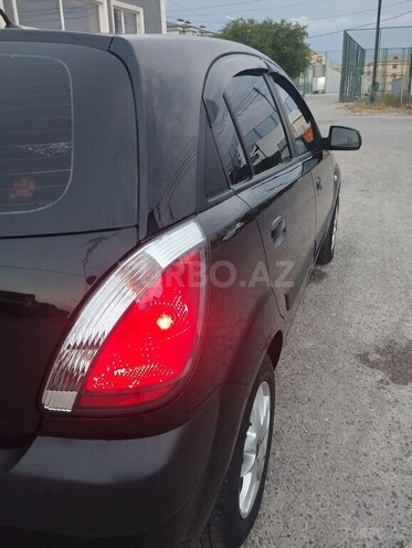 Kia Rio-7
