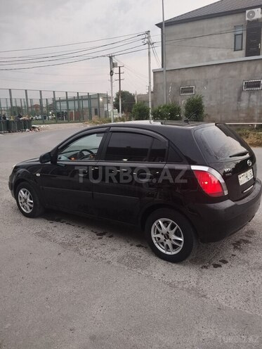 Kia Rio-10
