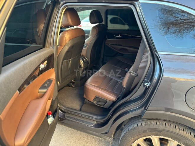 Kia Sorento-10