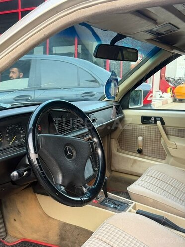 Mercedes 190-6