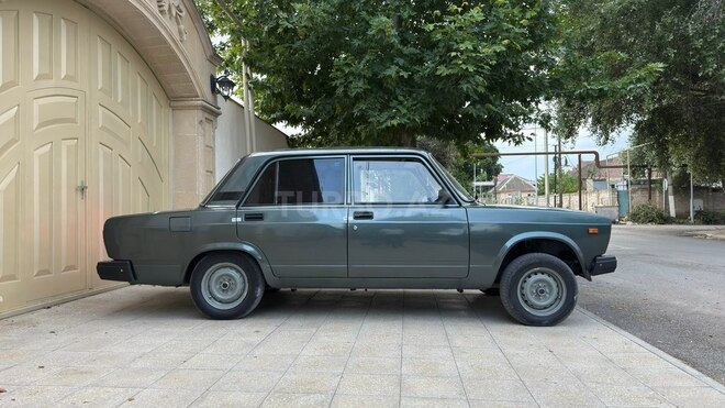 LADA (VAZ) 2107-4