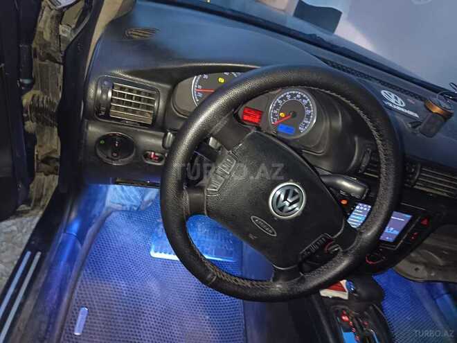 Volkswagen Passat-5