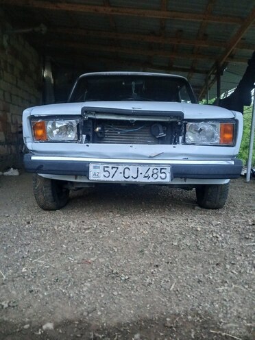 LADA (VAZ) 2107-1