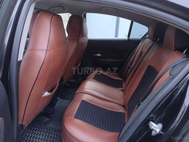 Chevrolet Cruze-6