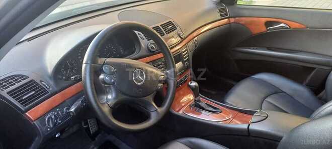 Mercedes E 200-8
