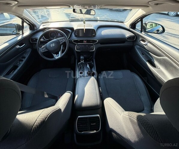 Hyundai Santa Fe-10