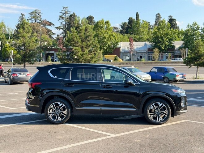Hyundai Santa Fe-5