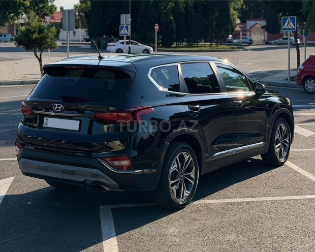 Hyundai Santa Fe-6