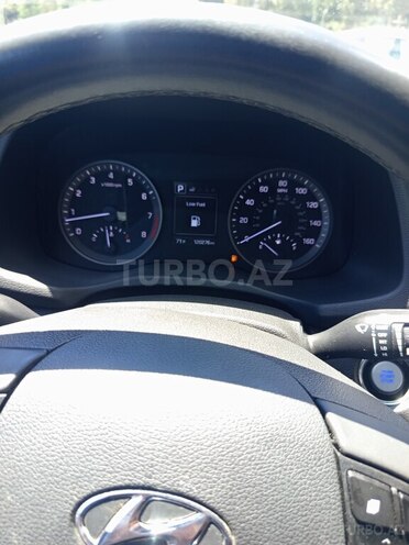 Hyundai Tucson-16