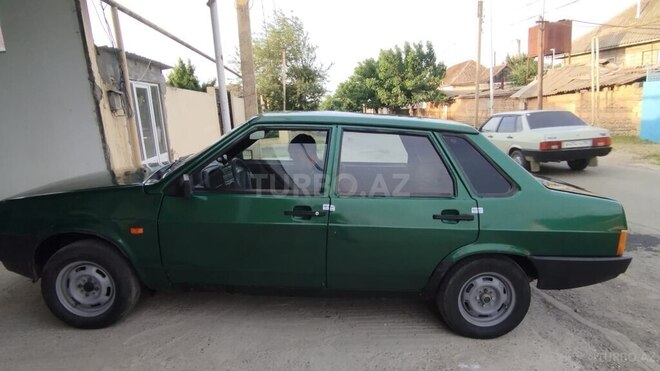 LADA (VAZ) 21099-2