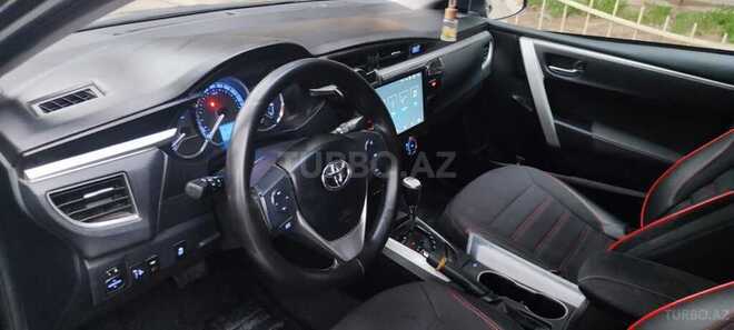 Toyota Corolla-6