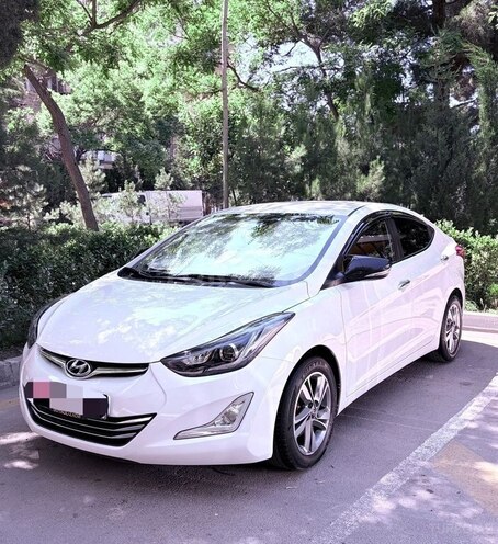 Hyundai Elantra-2