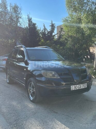 Mitsubishi Outlander-3