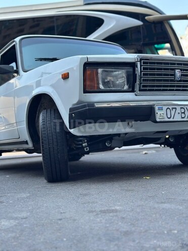 LADA (VAZ) 2107-1