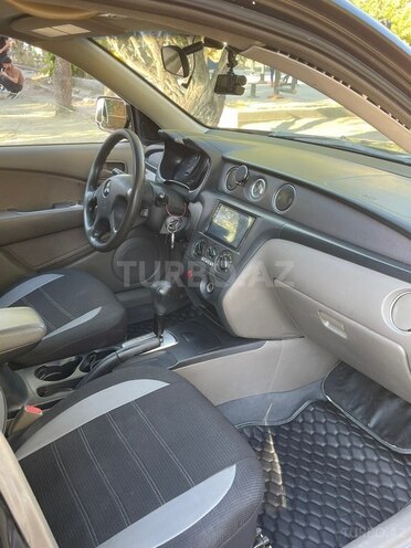 Mitsubishi Outlander-6
