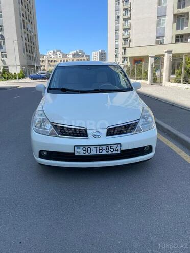 Nissan Tiida-1
