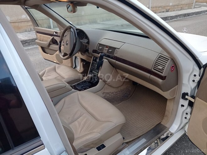 Mercedes S 320-13