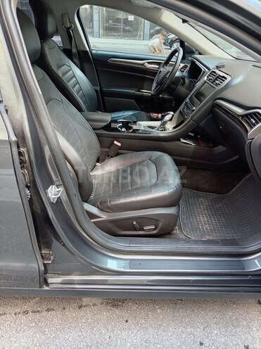 Ford Fusion (North America)-8