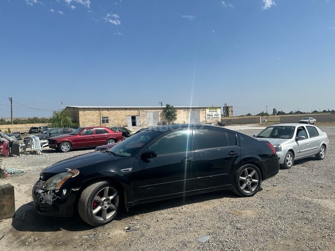 Nissan Maxima-7
