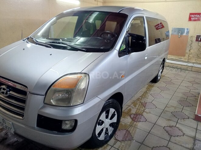 Hyundai H-1-3