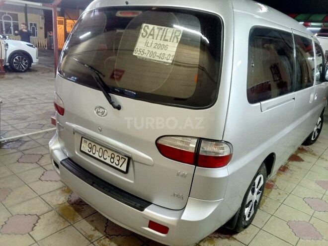 Hyundai H-1-4