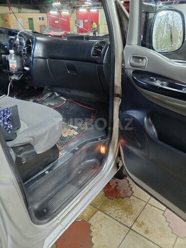 Hyundai H-1-5