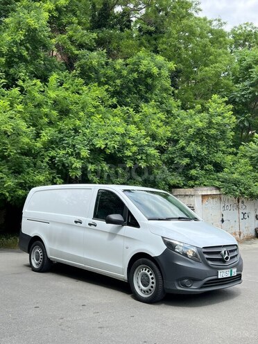 Mercedes Vito-8
