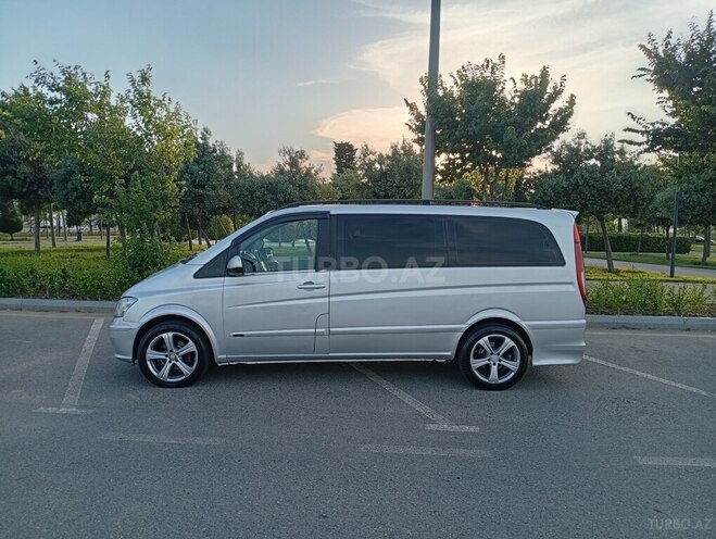 Mercedes Viano-7