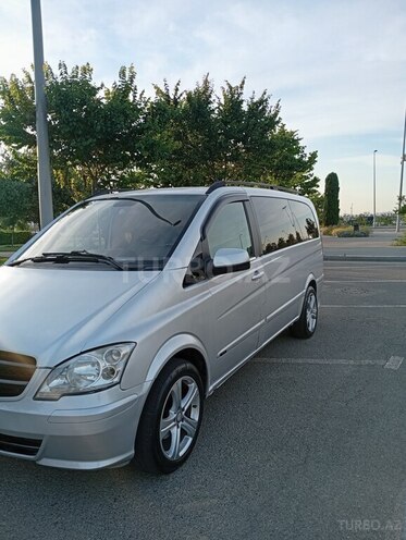 Mercedes Viano-8
